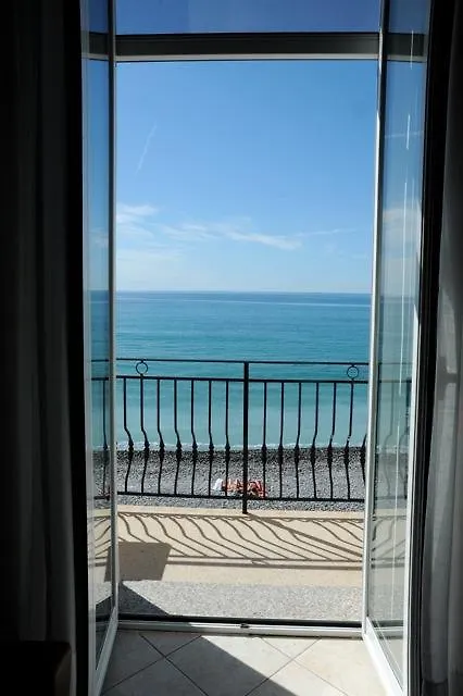 Holiday'S Beach Aparthotel Ventimiglia