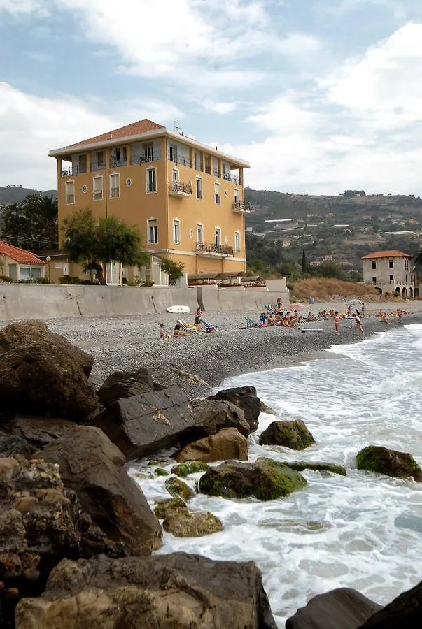 Holiday'S Beach Aparthotel Ventimiglia 0*,