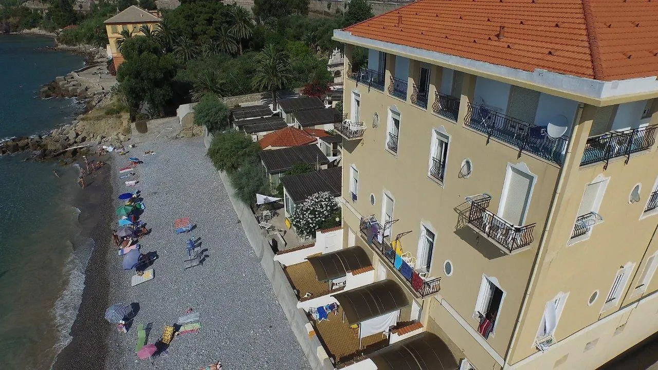Holiday'S Beach Aparthotel Ventimiglia Italy