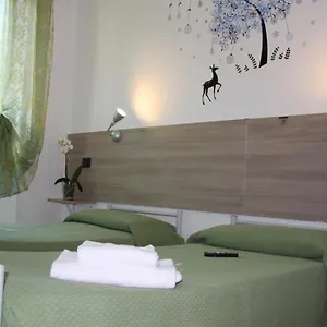 https://hotel-adelchi.it-lombardy.com
