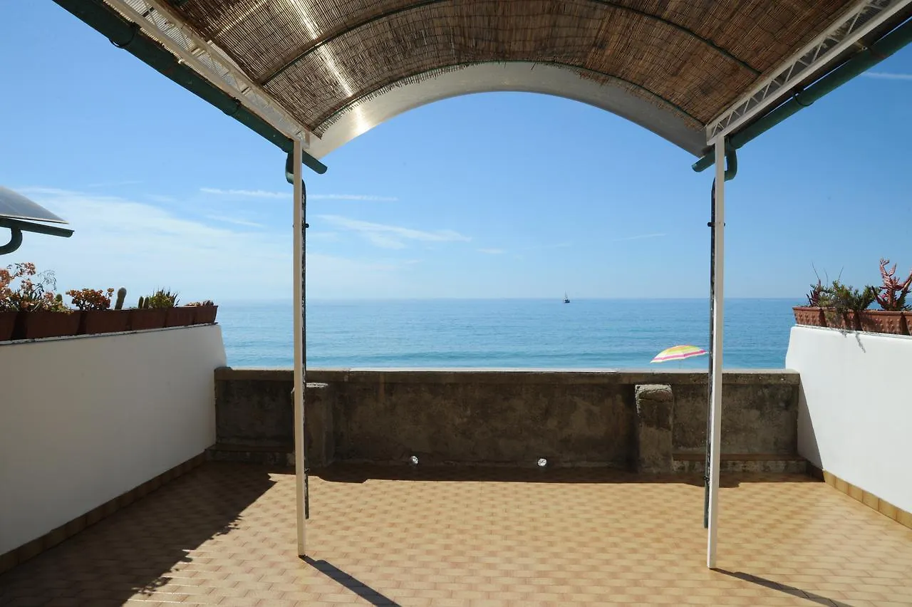 Aparthotel Holiday'S Beach Ventimiglia Itálie